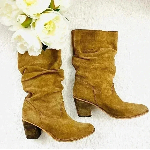 Matisse Bunny Sandy Brown Suede Heeled Almond Toe Slouch Boots Size 10M - Picture 1 of 15